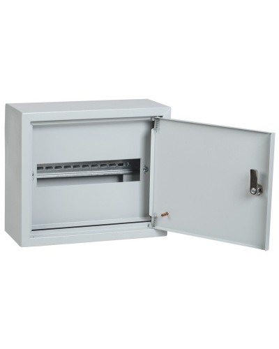 ЩРн-12з 265х310х120 IP31 GENERICA (MKM14-N-12-31-Z-G). Щит распределительный навесной с замком. GENERICA в Комсомольске-на-Амуре
